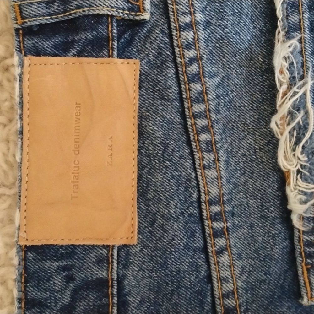 Zara Trafaluc Denimwear Distressed Skirt. - Picture 5 of 7